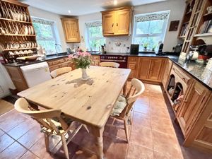 Photo 32- click for photo gallery